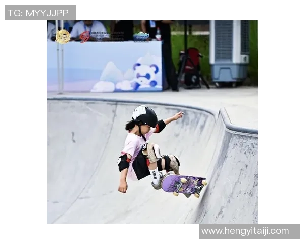 成都滑板队在全国滑板状态排行榜中荣获第八名的佳绩